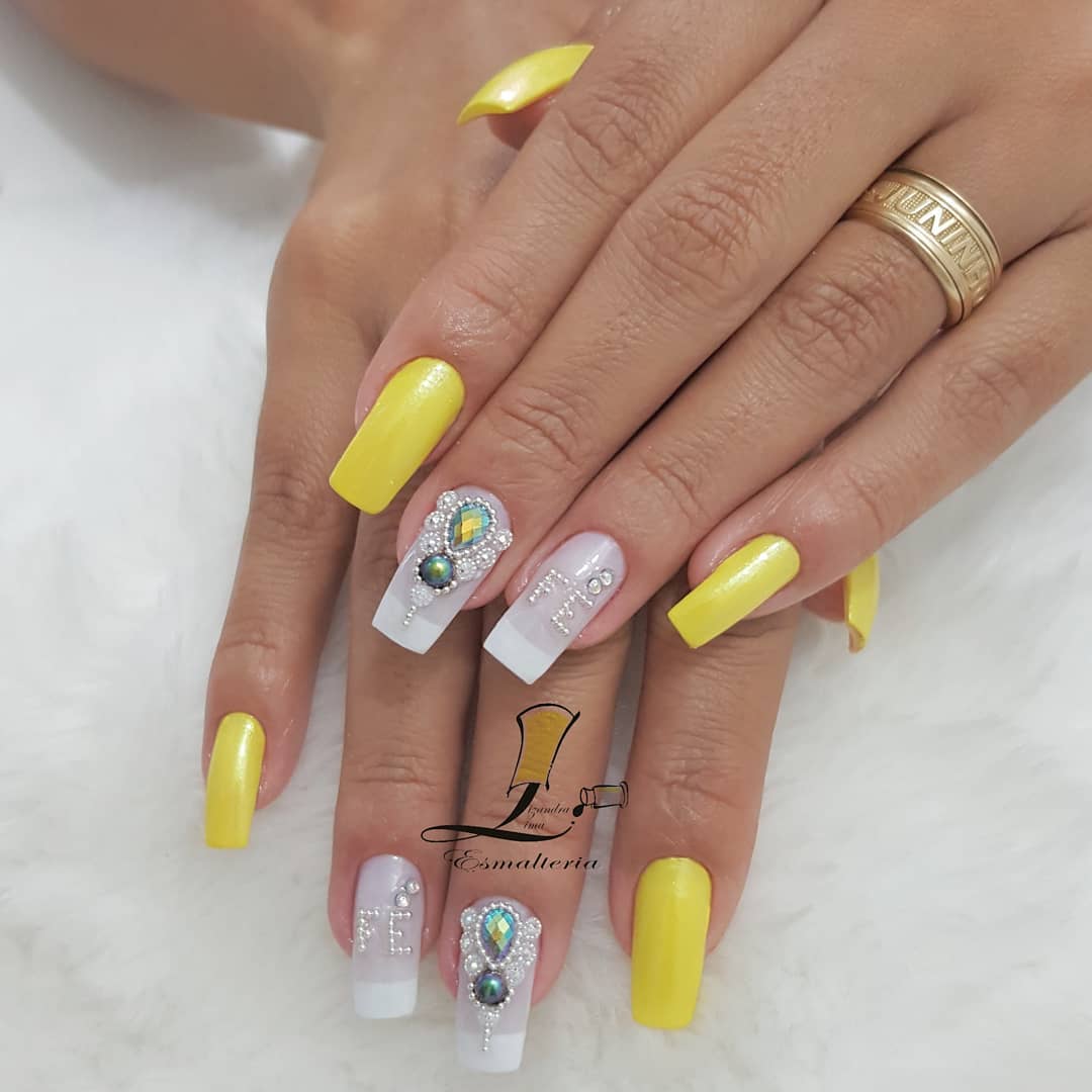 Featured image of post View 24 Unhas Decoradas Amarelas Com Pedras